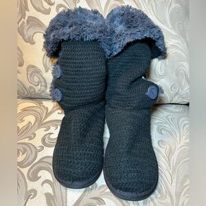 NWT Muk Luks Women’s 9 Black Knit Boots Faux Fur Winter Shoes Buttons